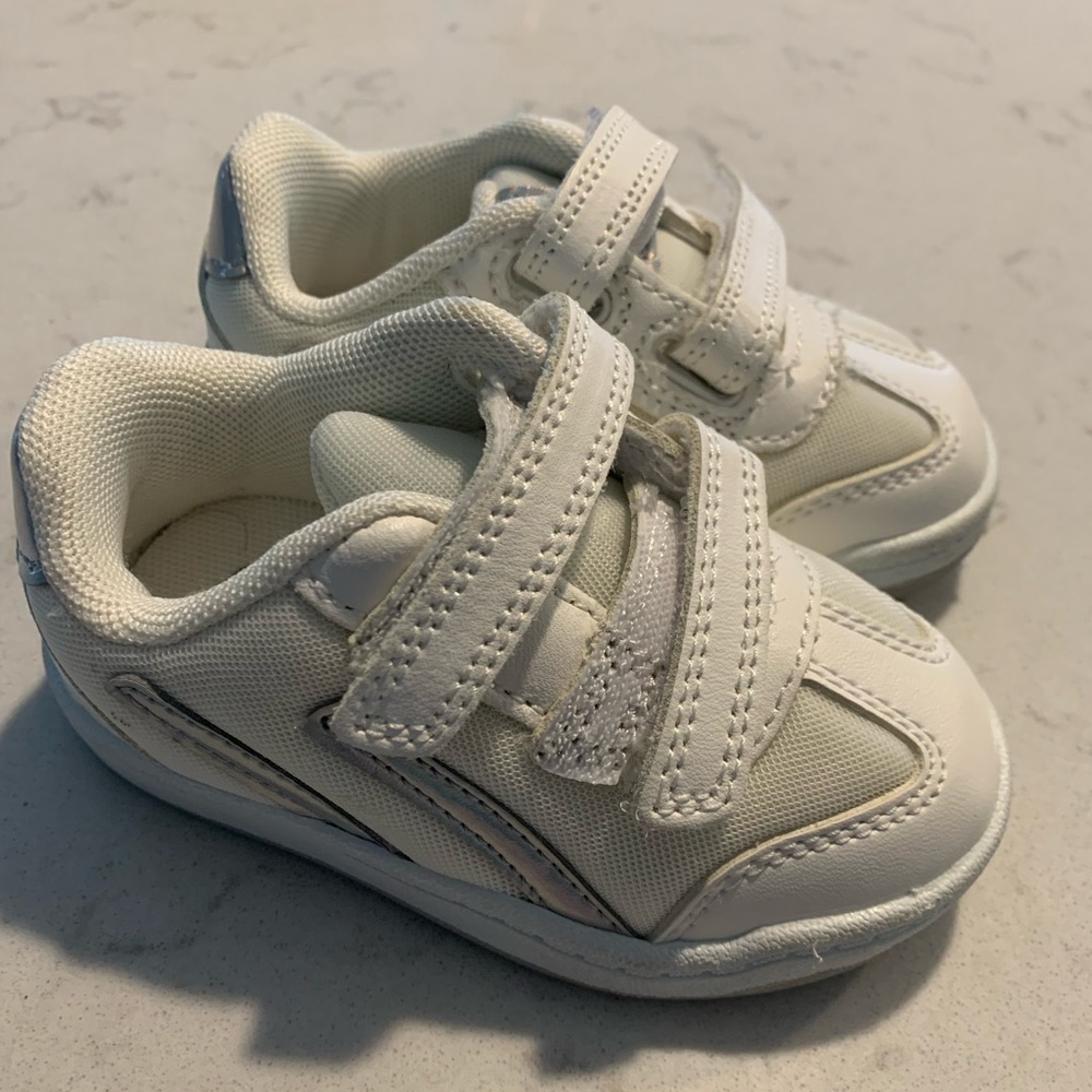 Cat & Jack size 5 sneakers